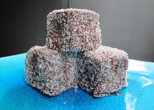 Easy Lamingtons Corridor Kitchen Easy Lamingtons Corridor Kitchen