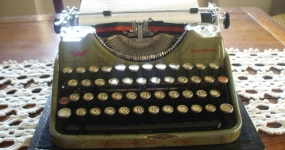 Why I write and four ace bloggers who do it better
